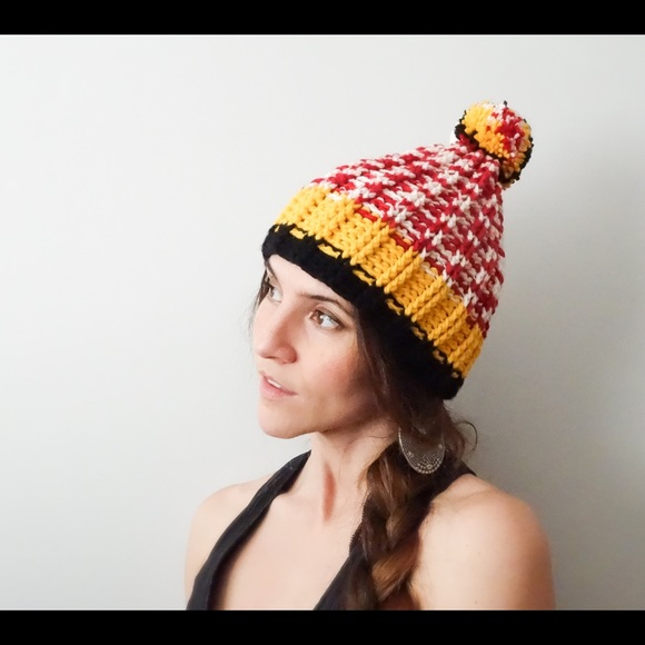 49ers Football Team Beanie, Chunky Knit, Pom Pom